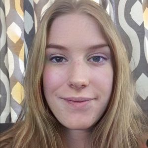 Meet your Posher, Candice